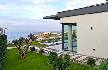 Yalikavak sea view family villas within top complex